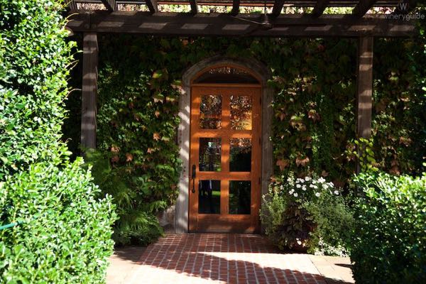 Caymus Vineyards