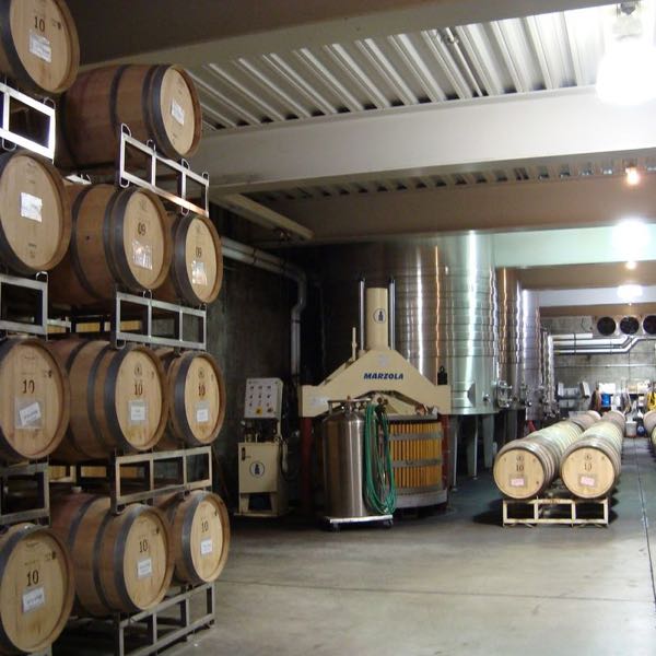 Hendry Vineyard and Winery