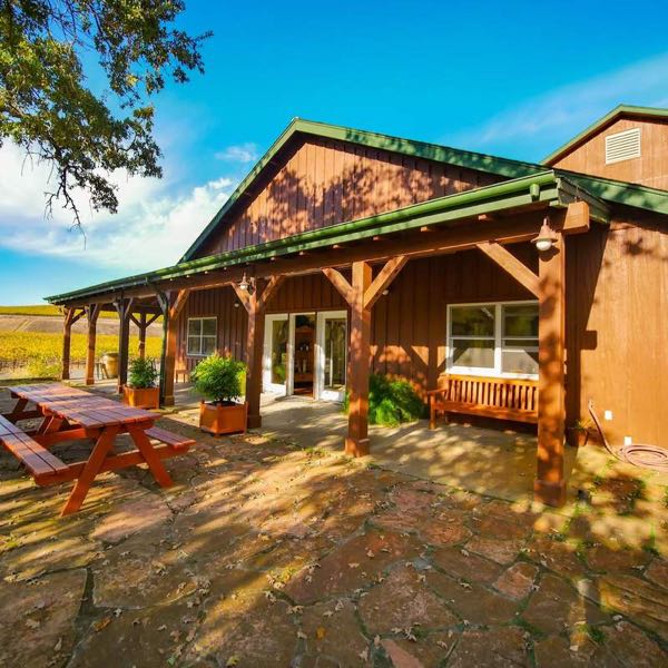 Hendry Vineyard and Winery