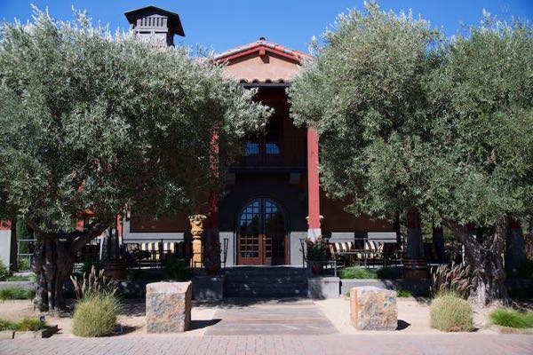 Luna Vineyards