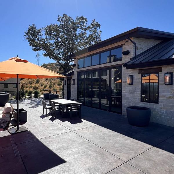 The Flying Lady Winery & Estate